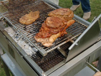 LOFD-Ahsen-2010-22-Grillgut
